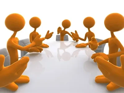 Caitheann póilíní tráchta veist fhrithchaiteach sábháilteachta oscail an cain...