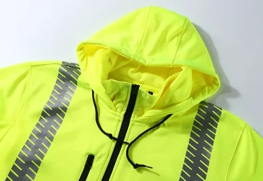 Saintréithe línéar cadáis sábháilteachta machnamhach